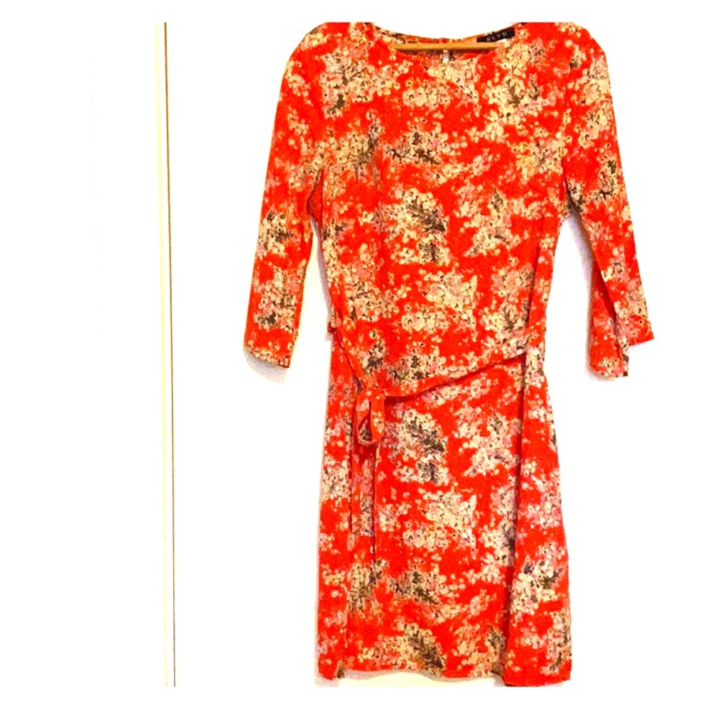 Flirty flowy red dress